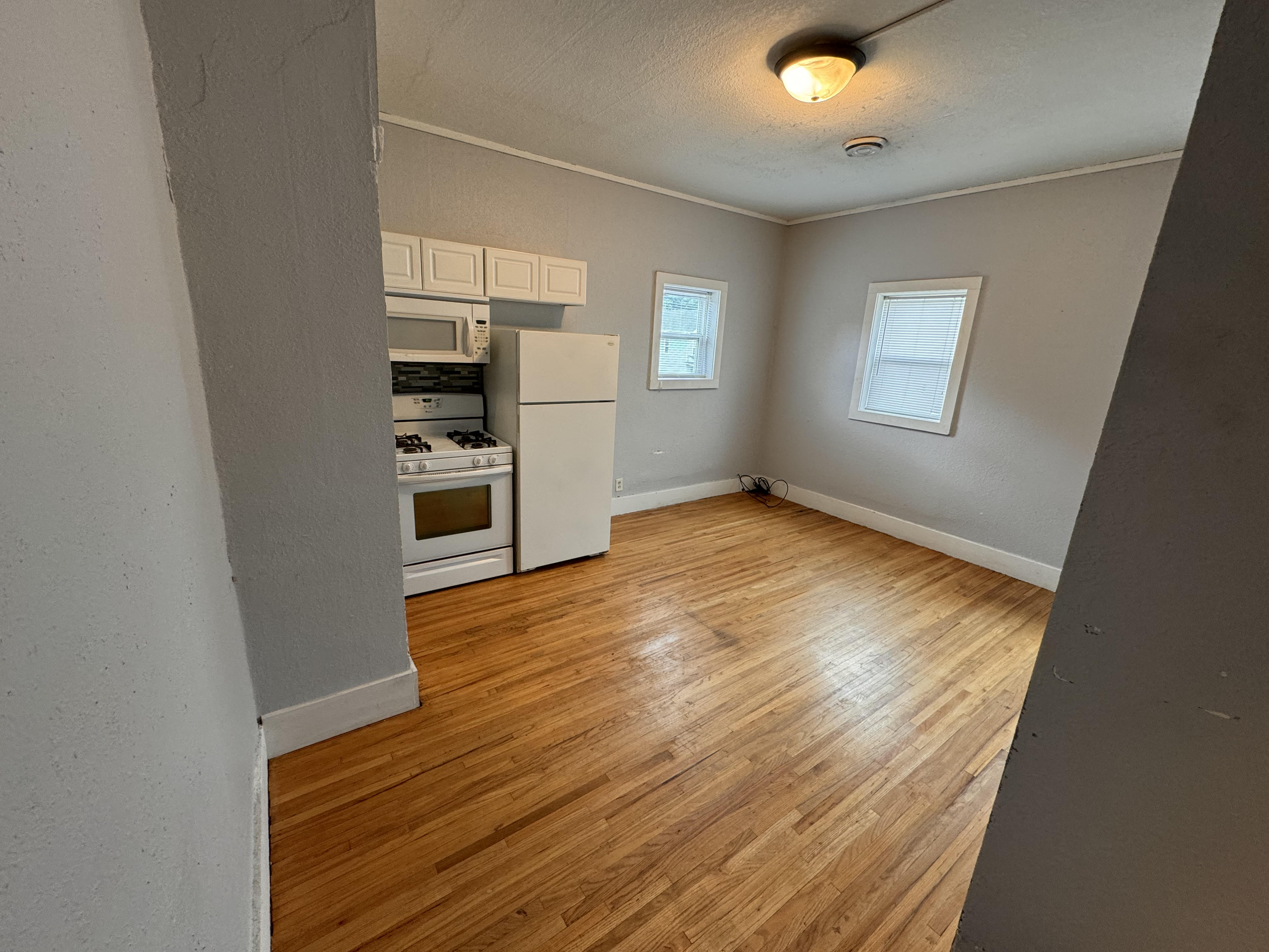 604 N 2nd St – photo 2