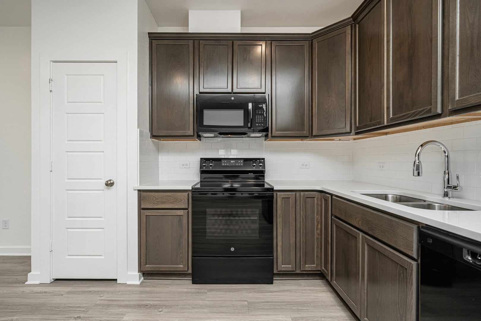 1938 Augustus Dr. – photo 3