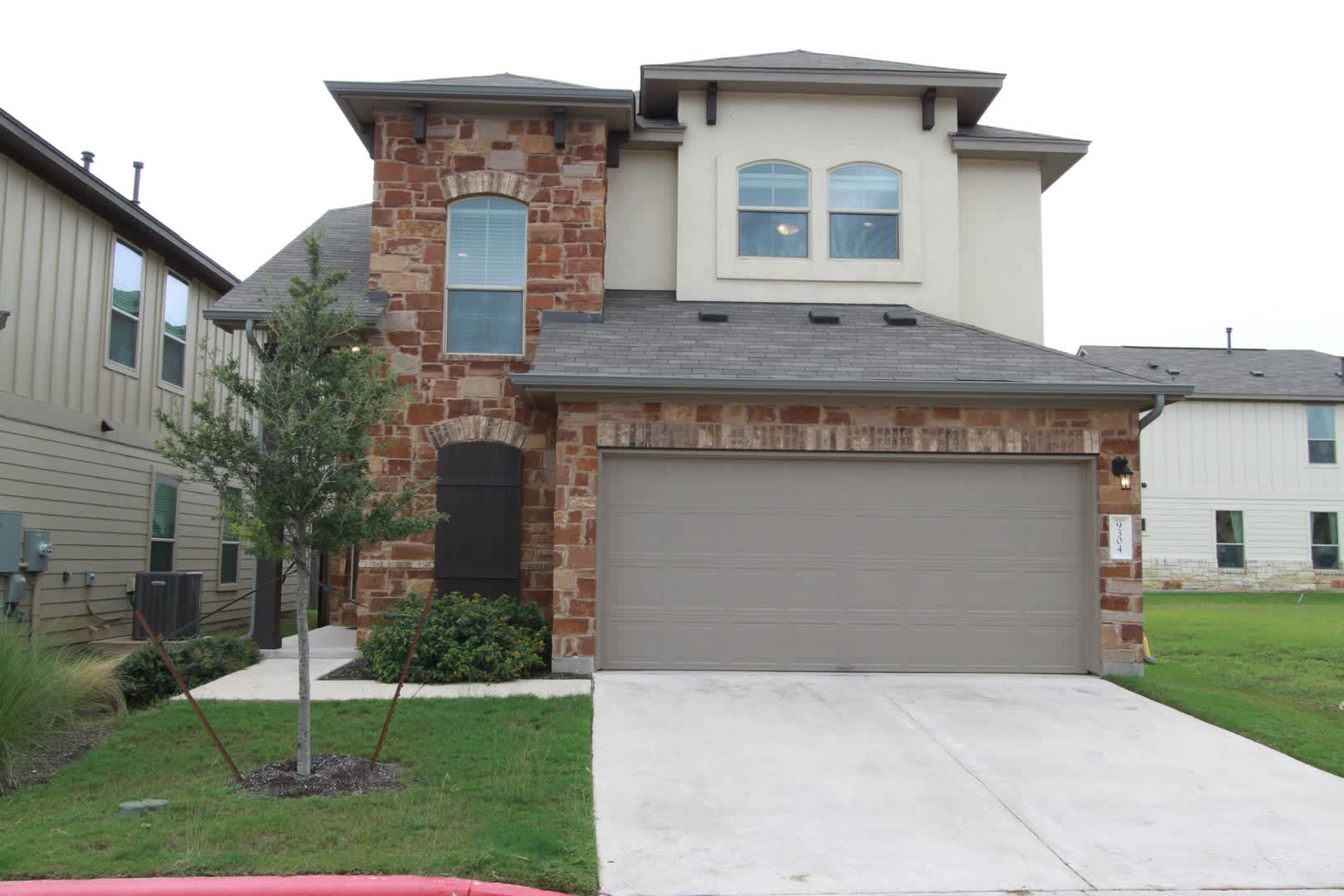 Comfort & Convenience in the Heart of South Austin – photo 1