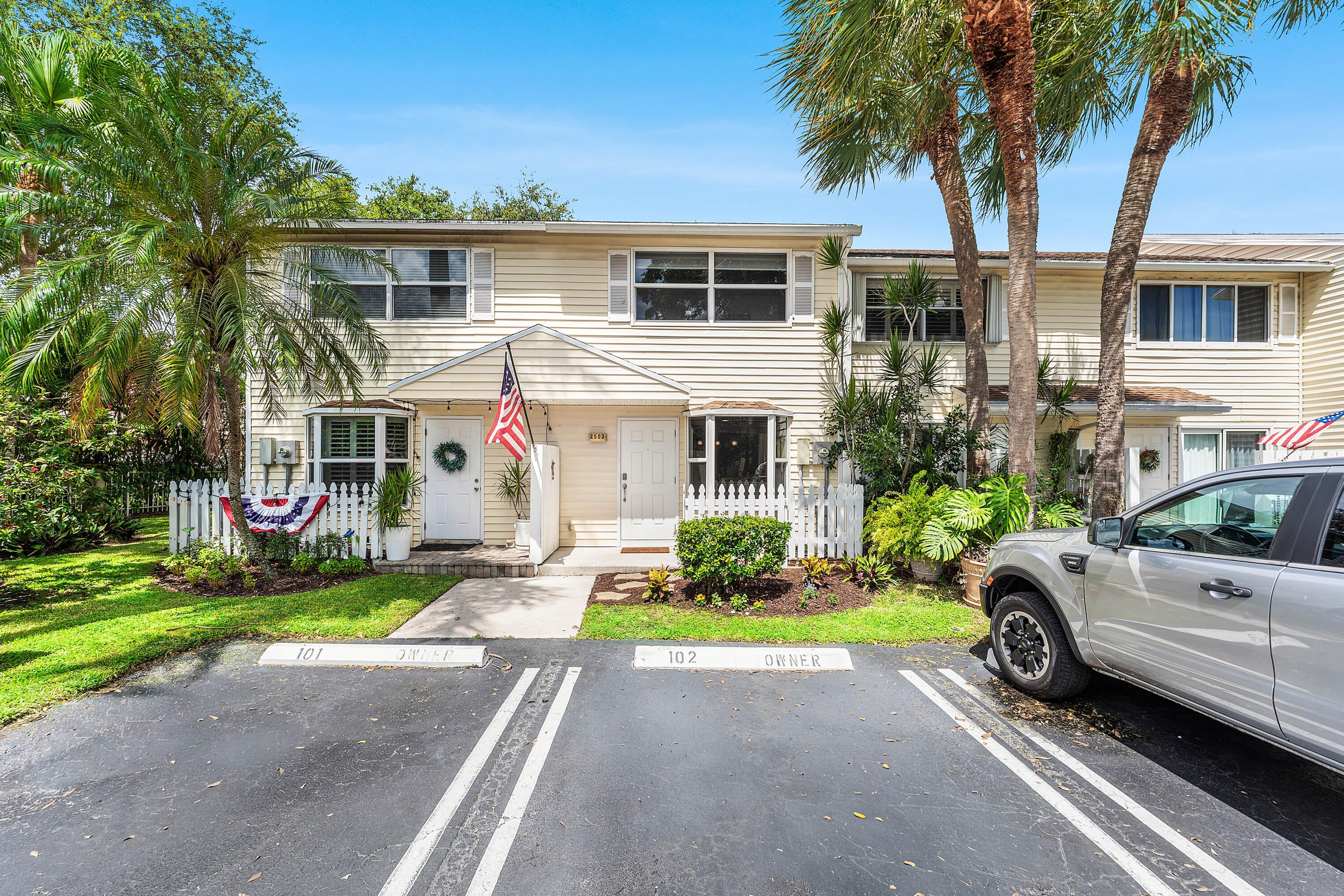 2503 Ne 15Th Street – photo 2