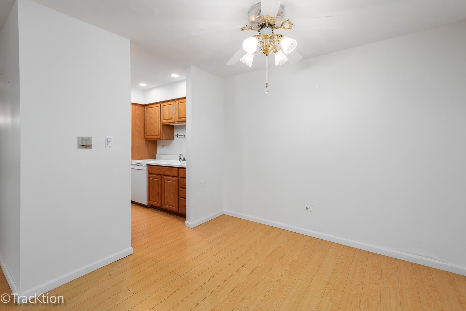 6147 Knoll Wood Court – photo 4