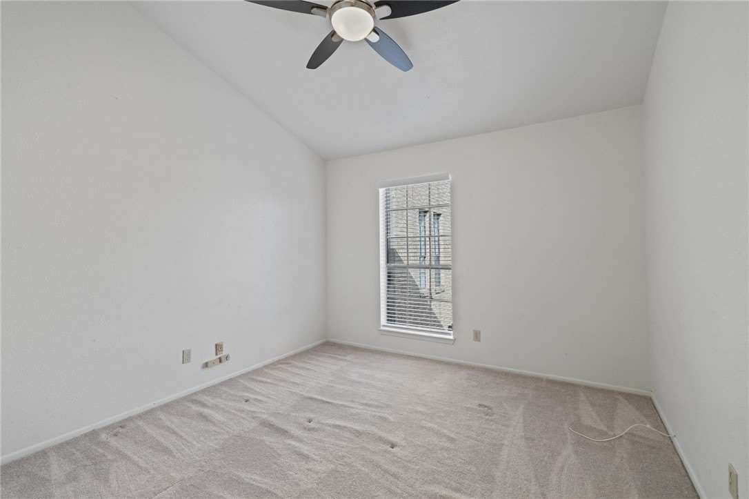 2406 Capitan Drive – photo 5