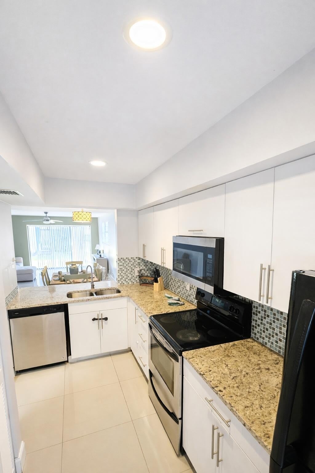 11596 NW 45th Street – photo 2
