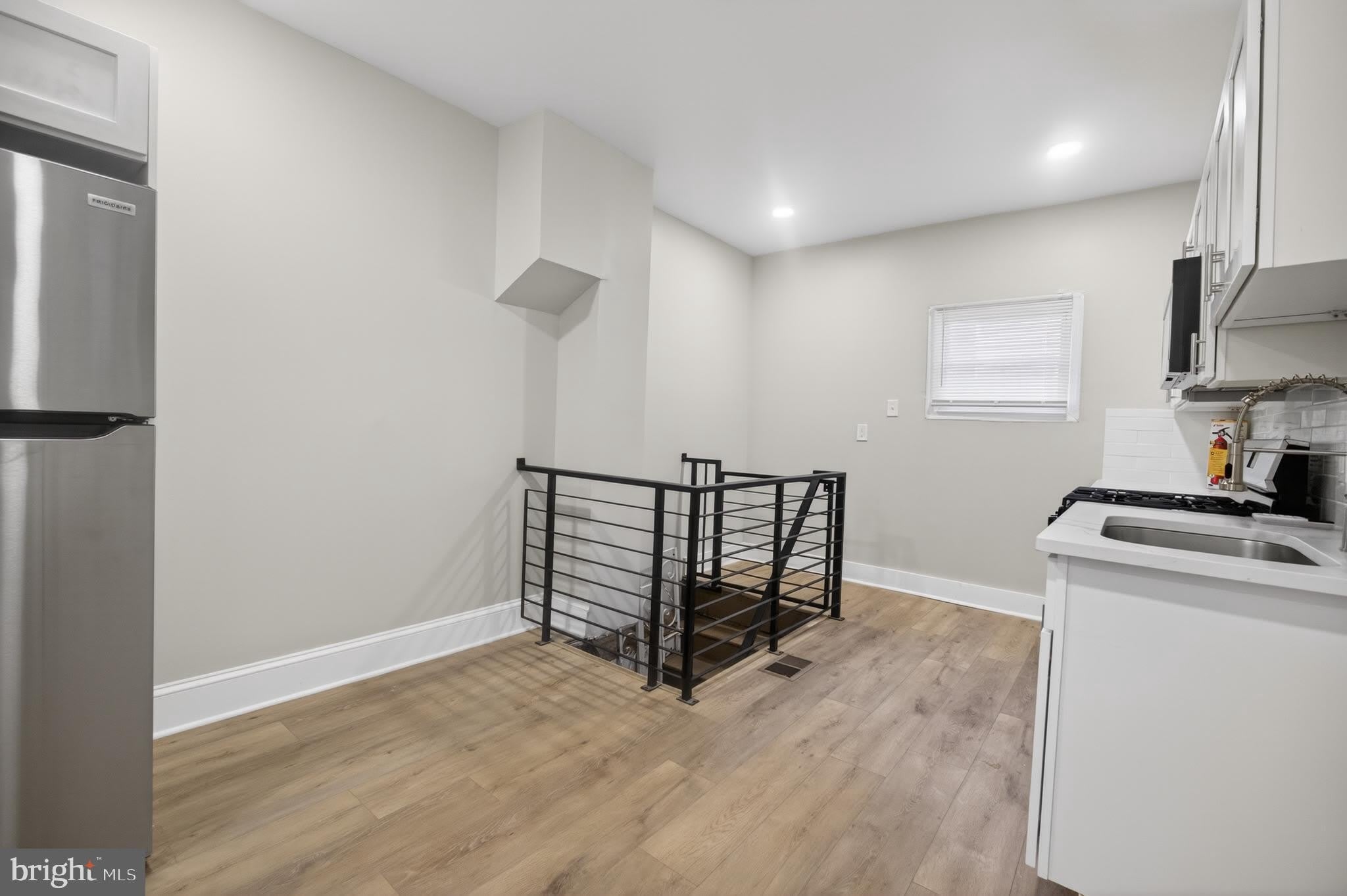 5437 WEBSTER Street – photo 5