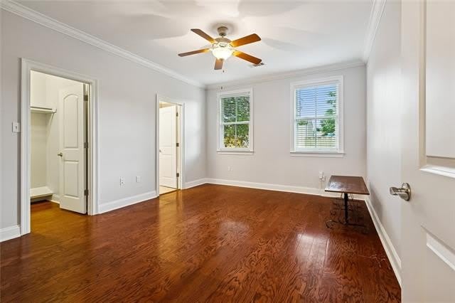 2053 JACKSON Avenue – photo 3