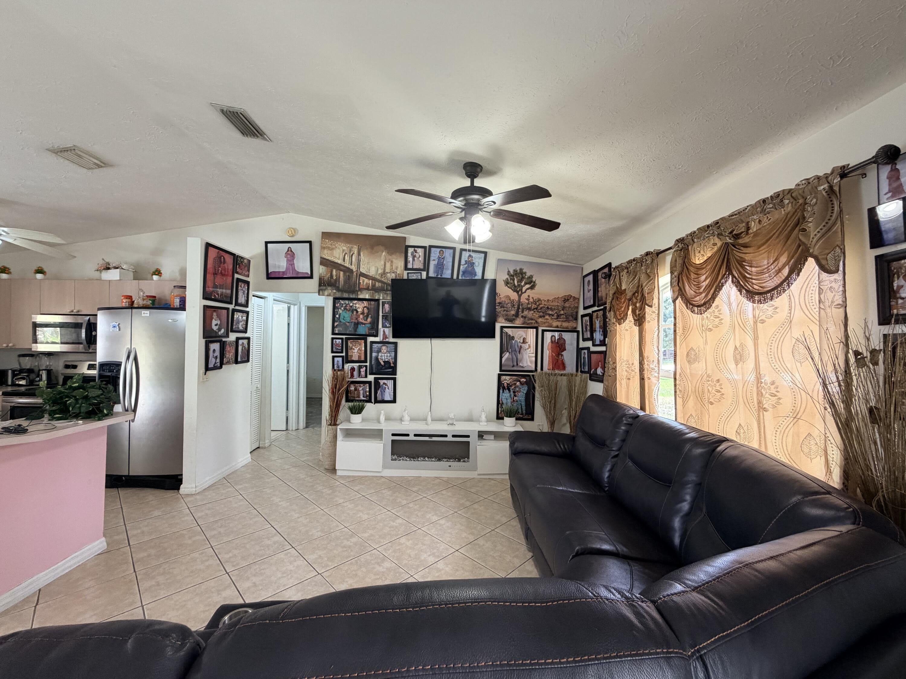 1342 SW Wampler Avenue – photo 2