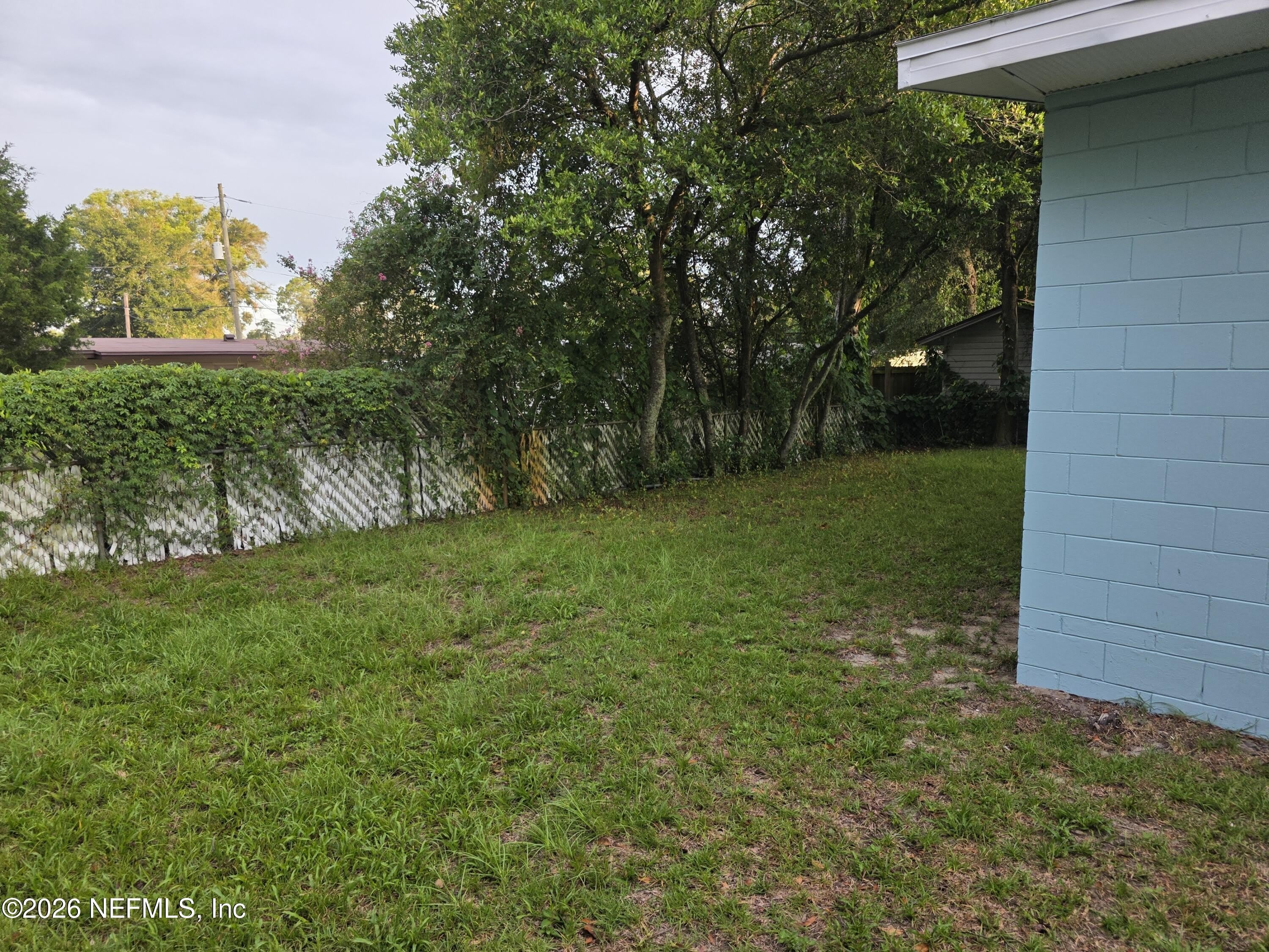 11428 HARLAN Drive – photo 4