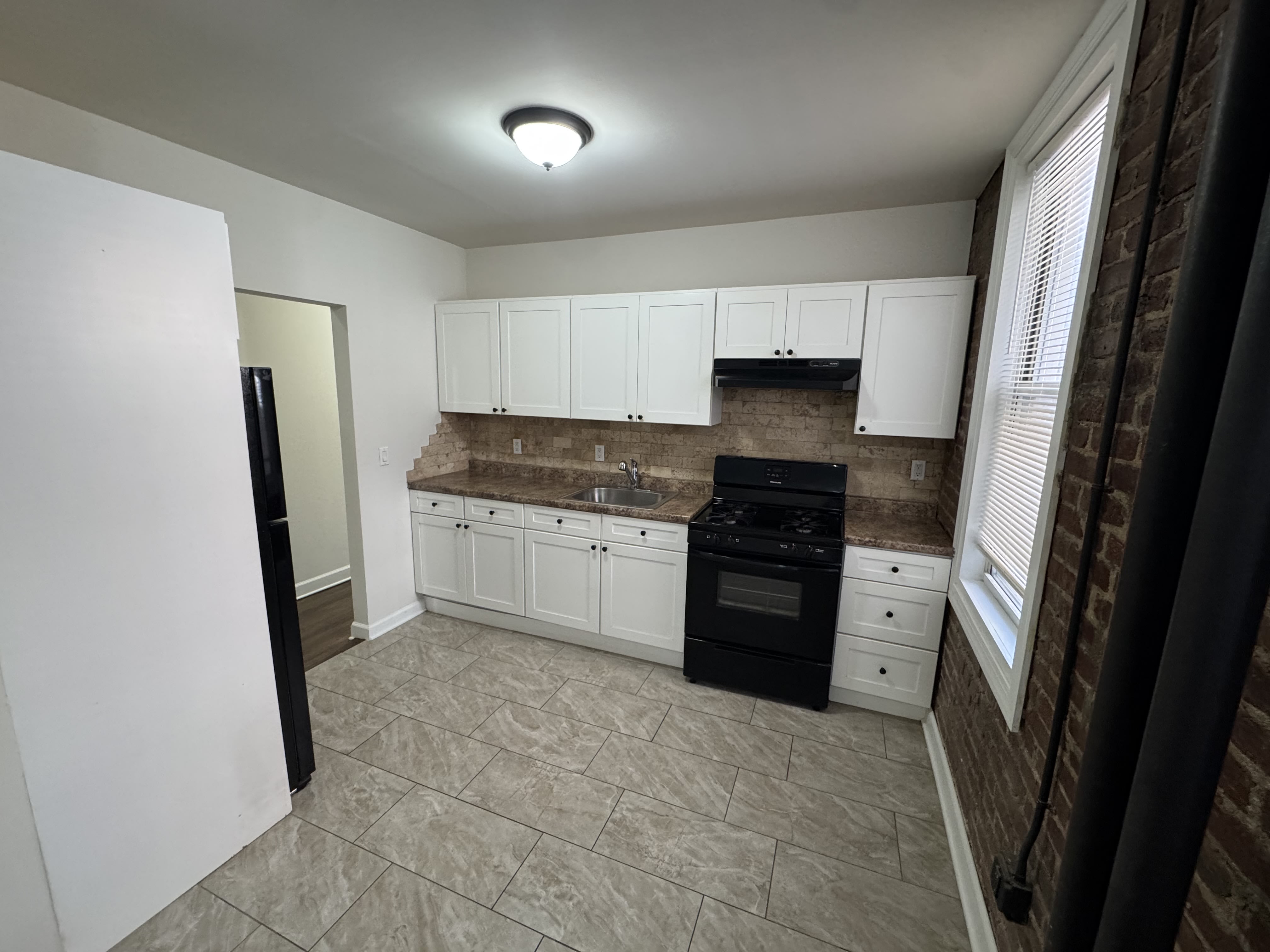 7512 Park Ave – photo 3