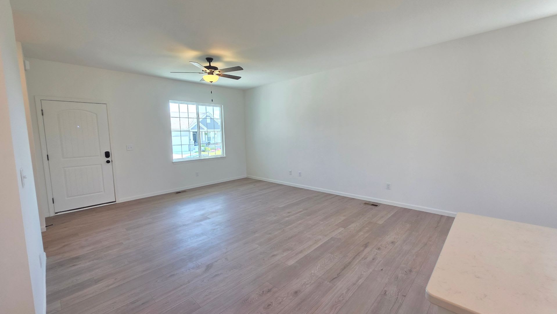 3 BR/2BA – photo 5