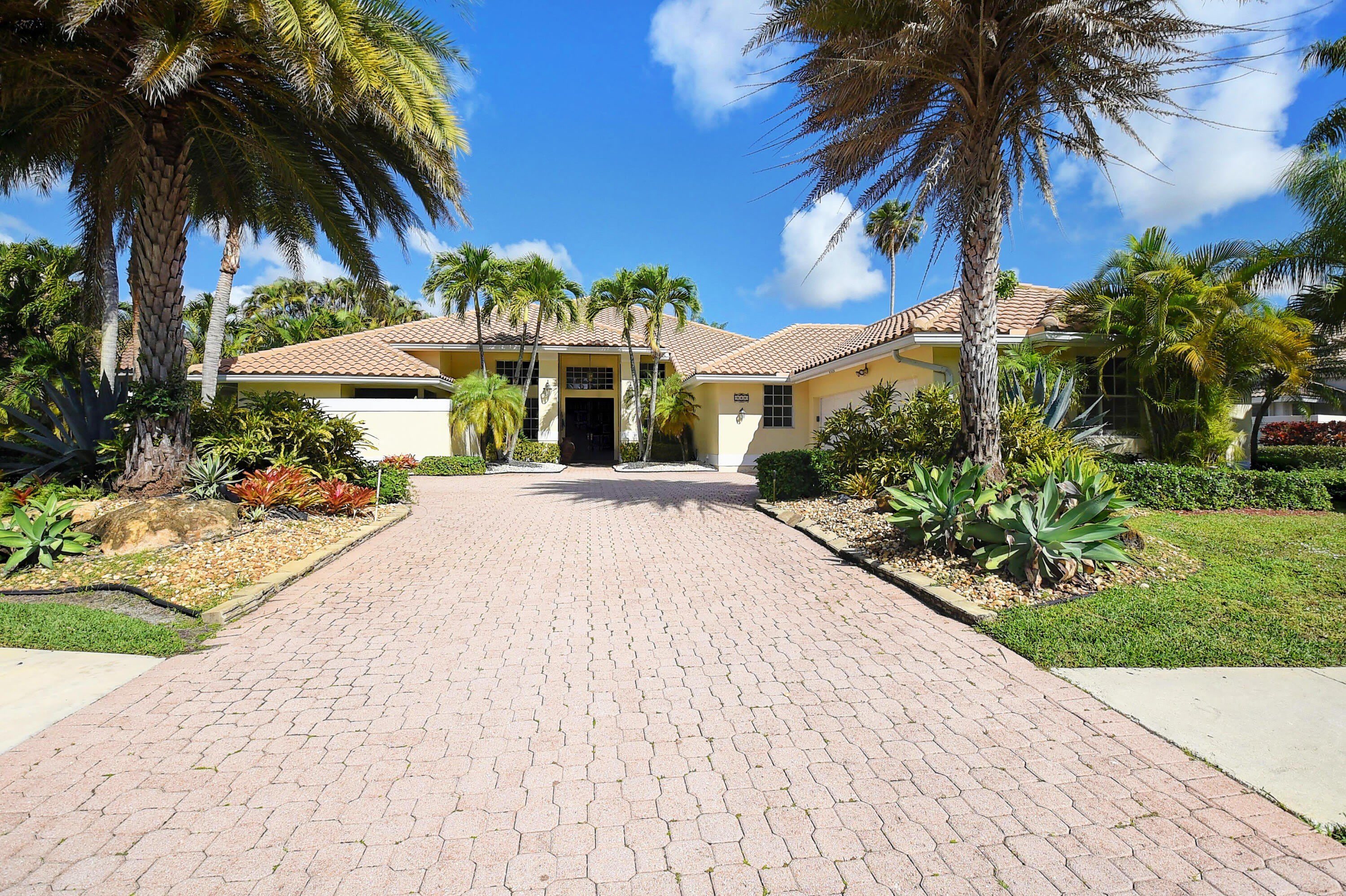 8320 Desmond Drive – photo 3