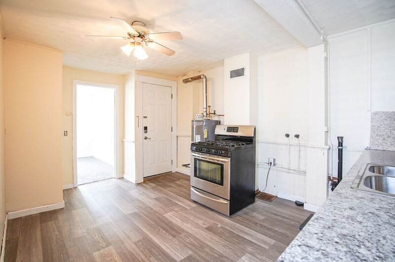 32 Joy St – photo 5