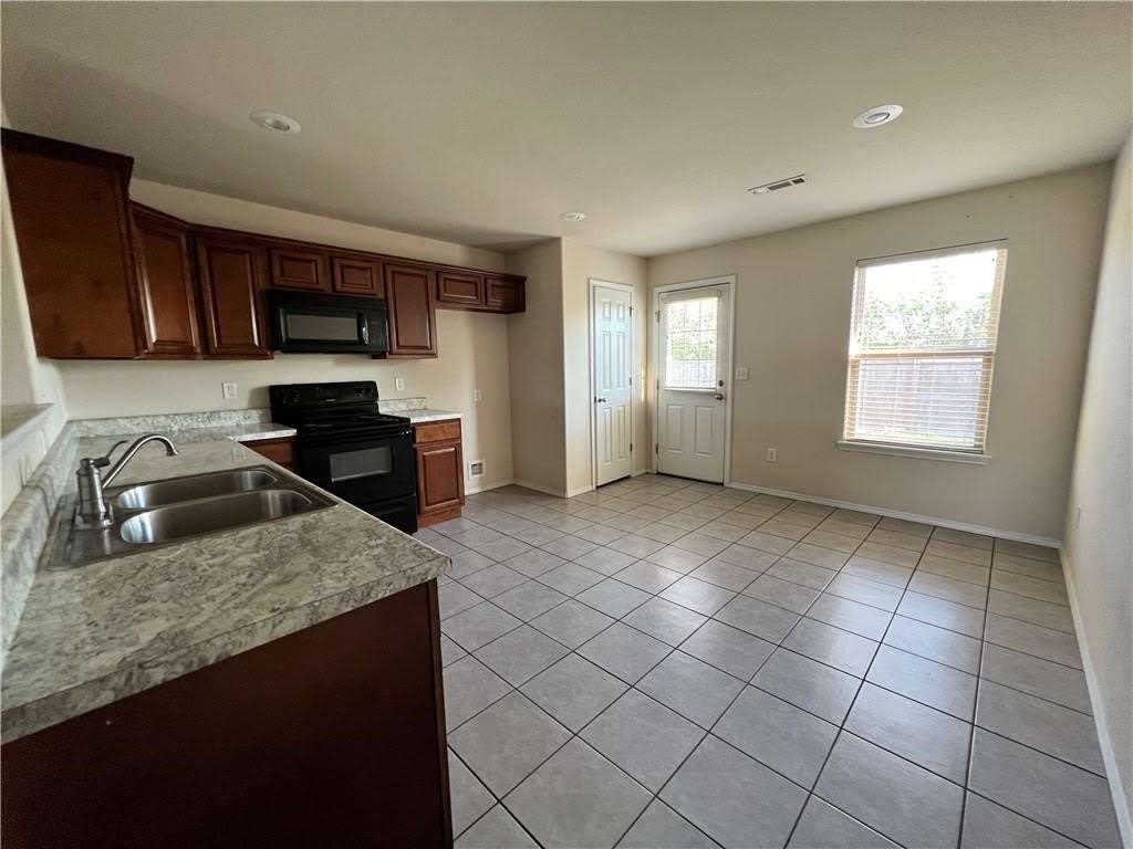 105 Southpointe Avenue – photo 3