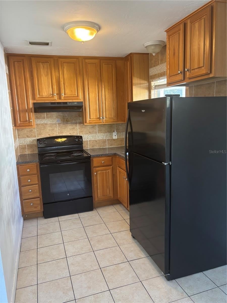 614 ROSERY Road NW – photo 3