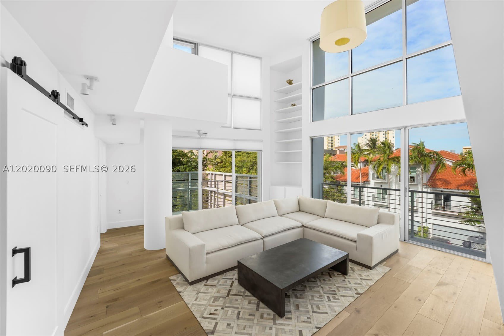 221 Jefferson Ave – photo 1