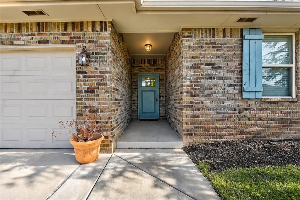 7229 NW 146th Street – photo 2