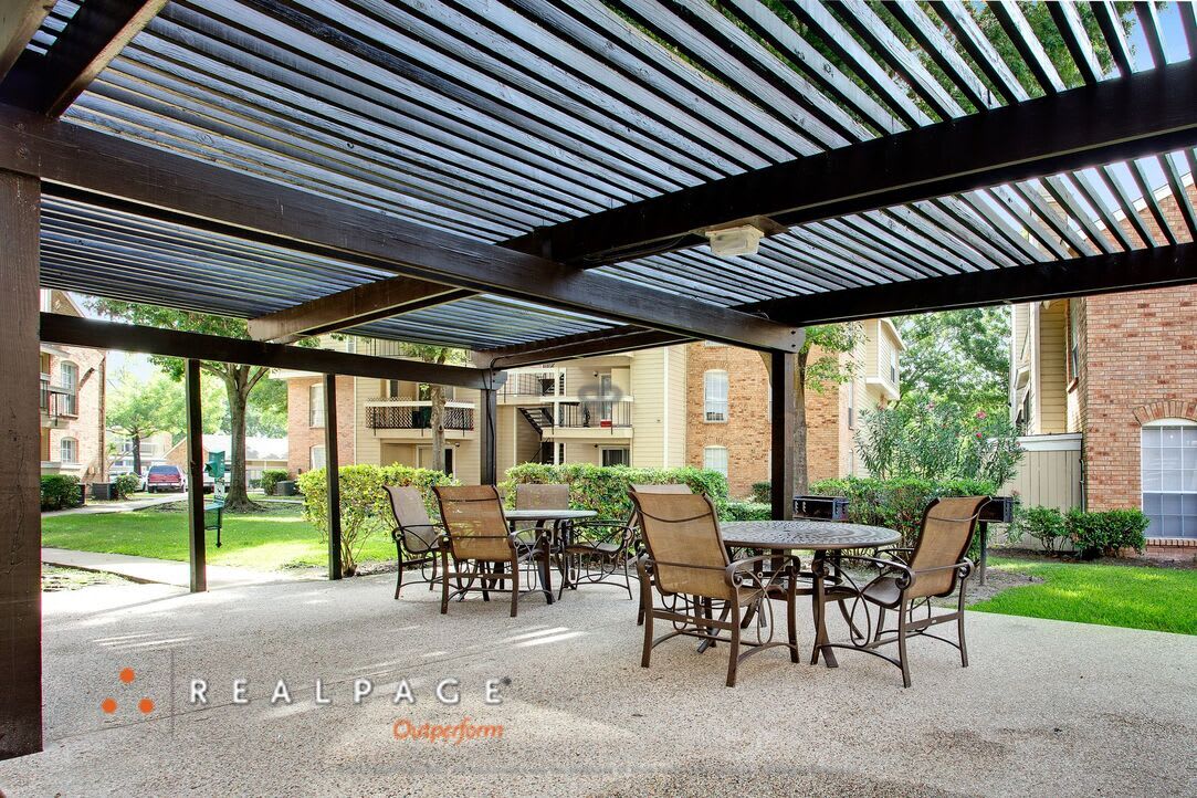 Idlewood Park Apartments – photo 4