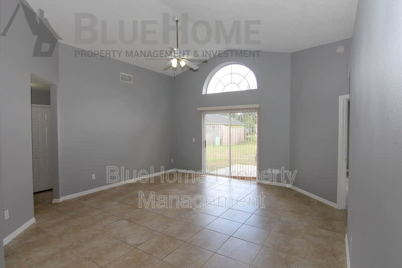 2704 Tannery Ct – photo 4