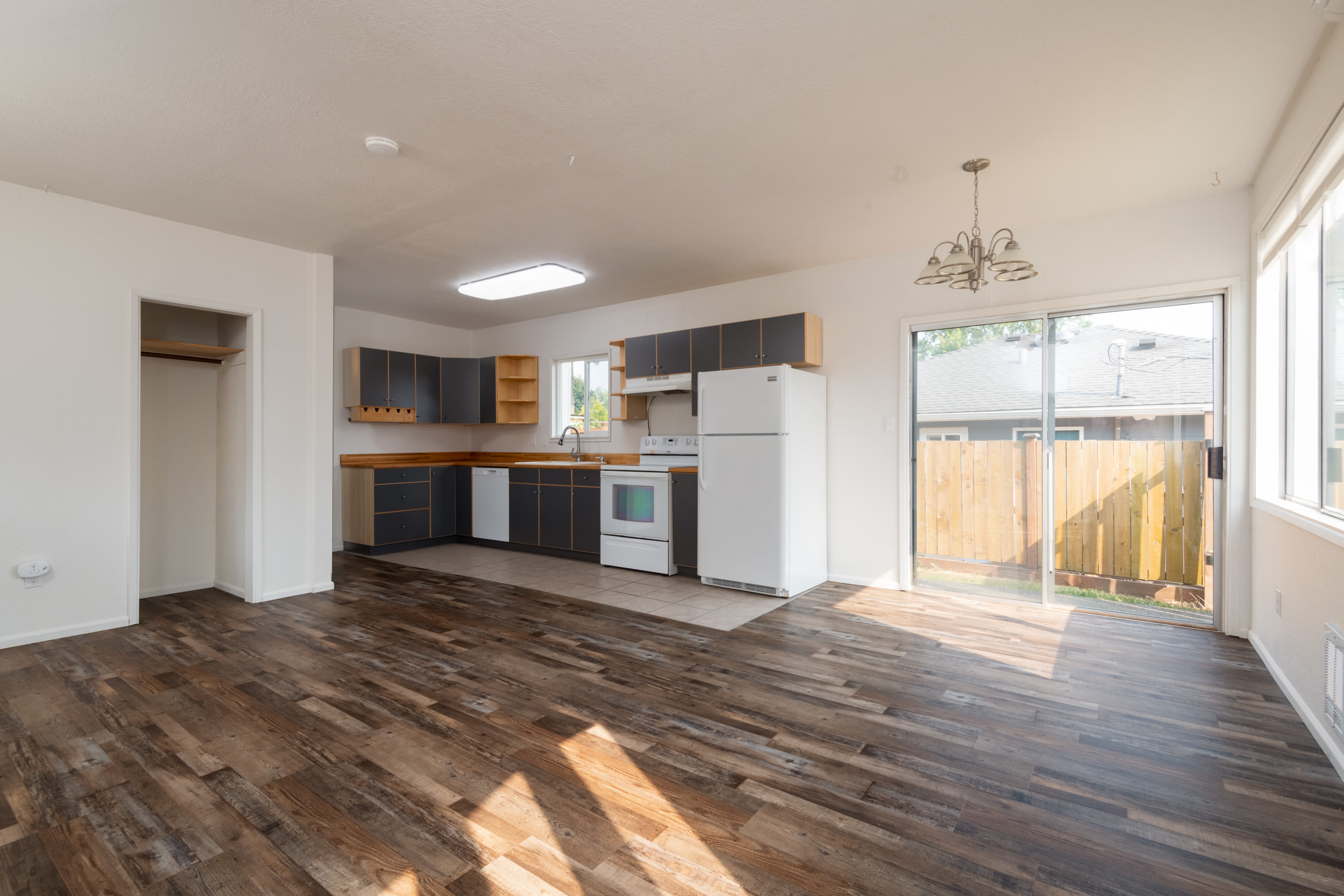 10261 Occidental Avenue South – photo 4