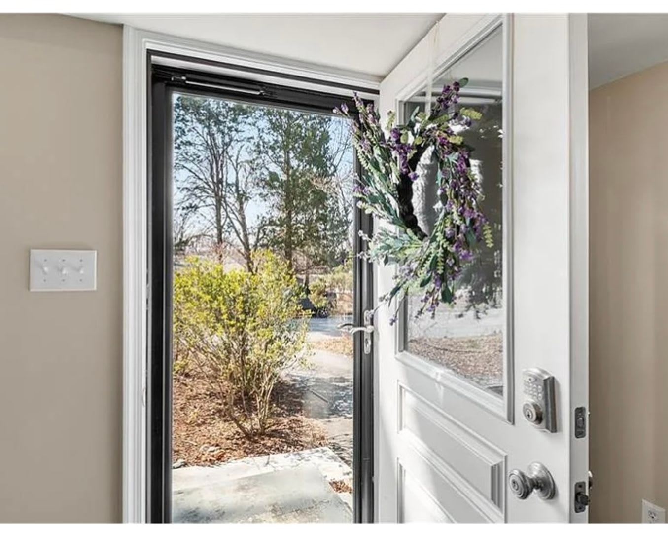 3 Bedroom 2Bath Off Battleground Ave – photo 3