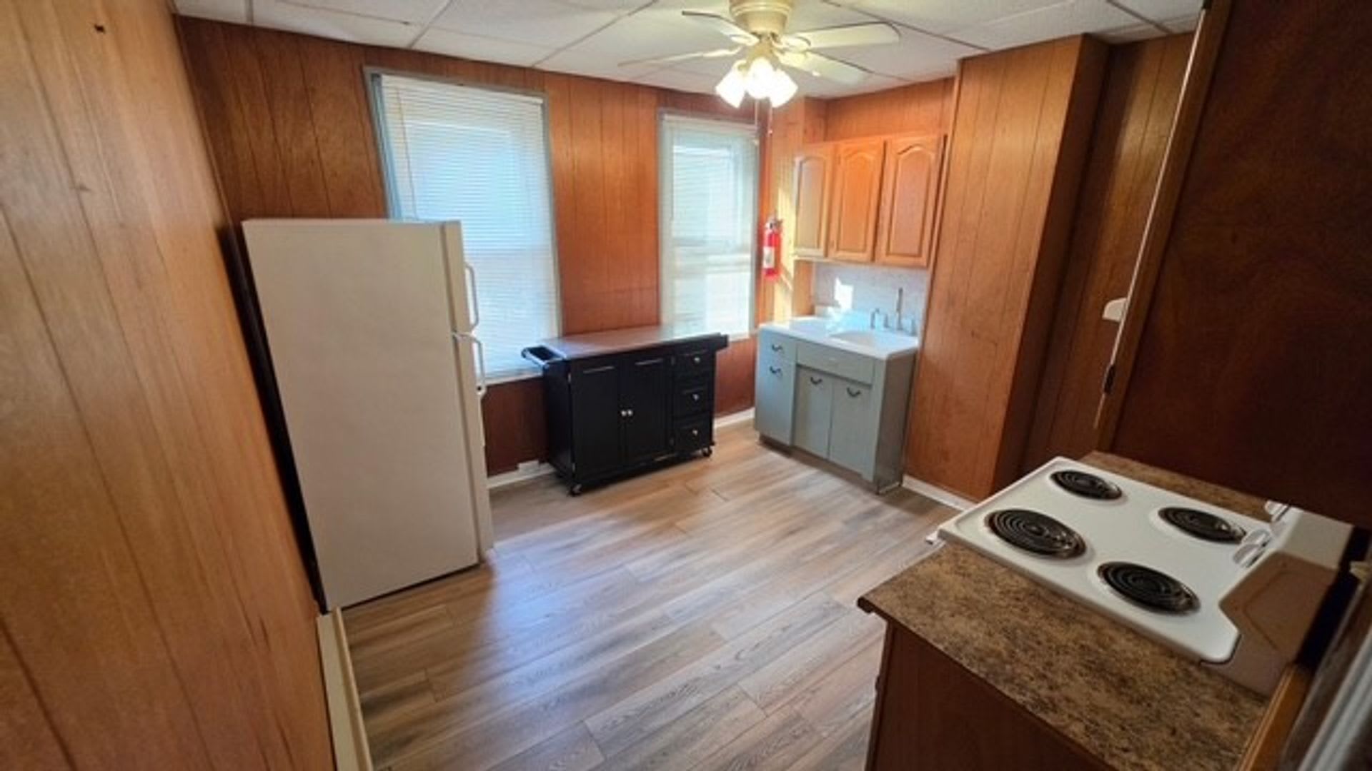 3 bedroom, 1 bathroom – photo 4