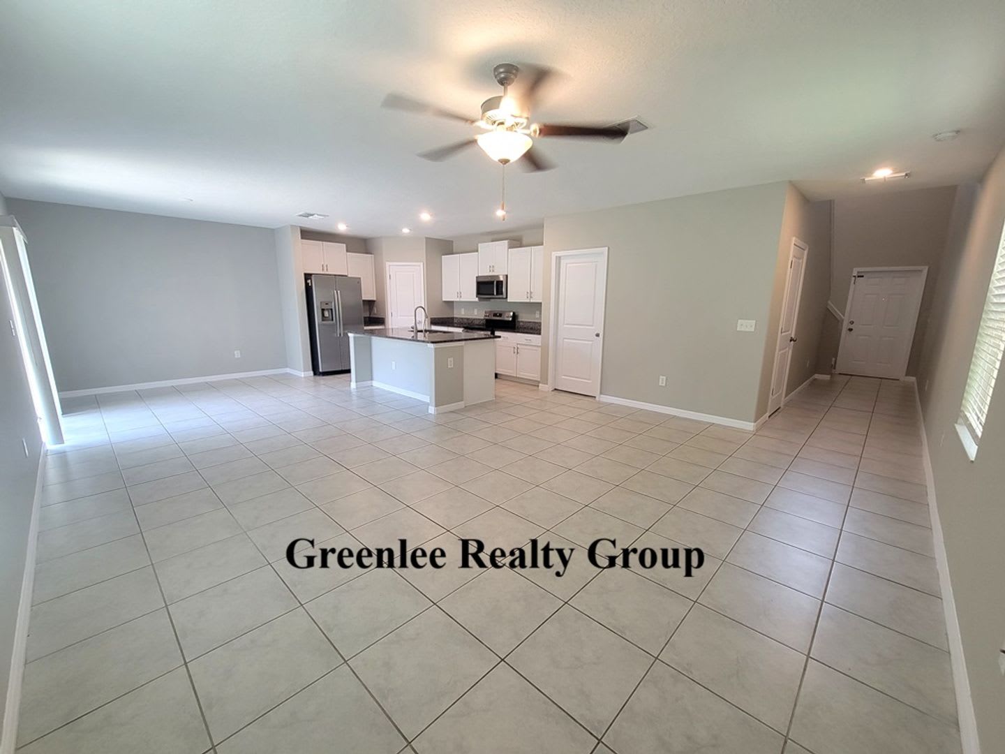 2 Story 4 Bed/2.5 Bath Home in the Lakeside Community – photo 4