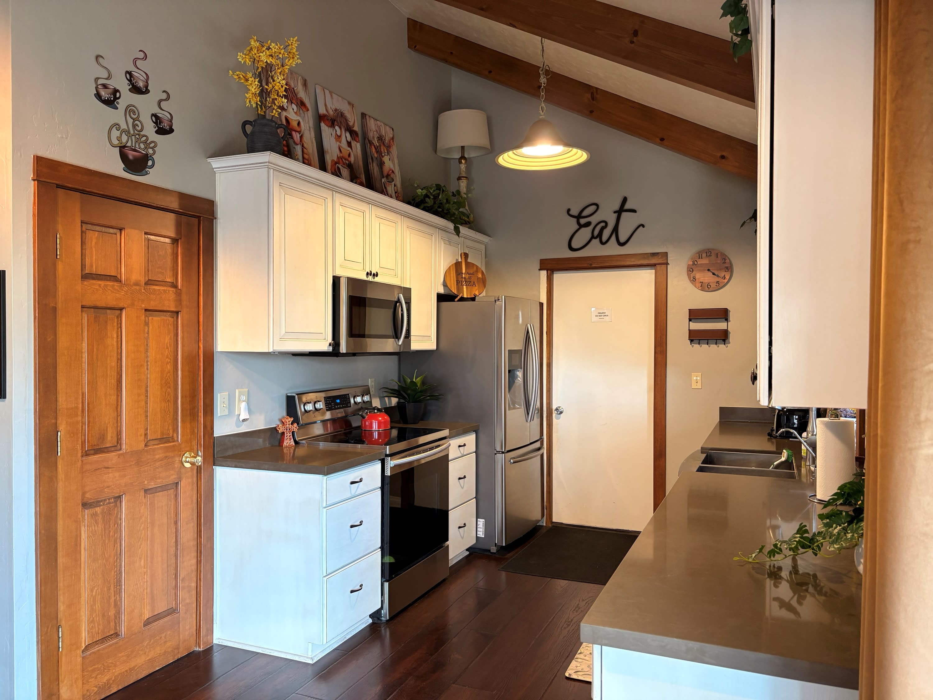 499 Karen Drive – photo 4