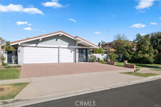 17511 Sherbrook Drive – photo 2