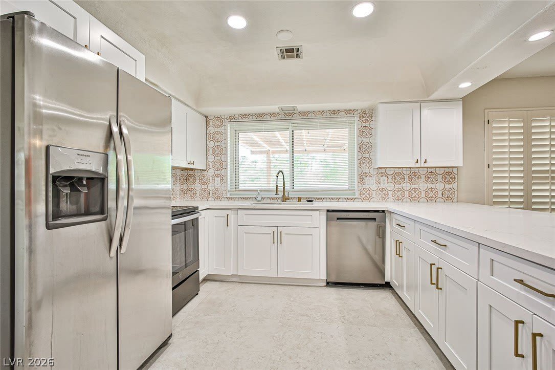 6315 N Park Street – photo 5