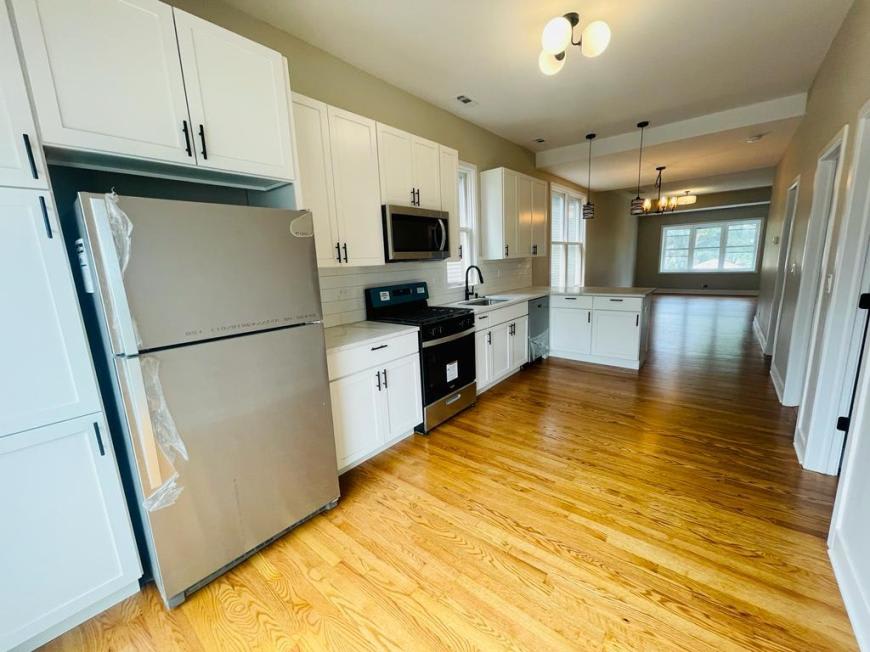 2309 North Campbell Ave. – photo 2