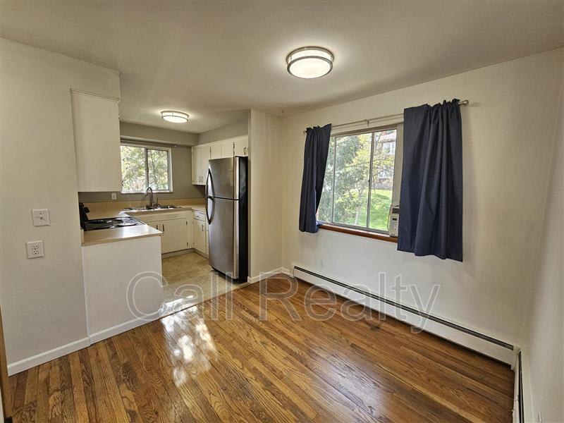 904 W Lincoln Pl. – photo 4