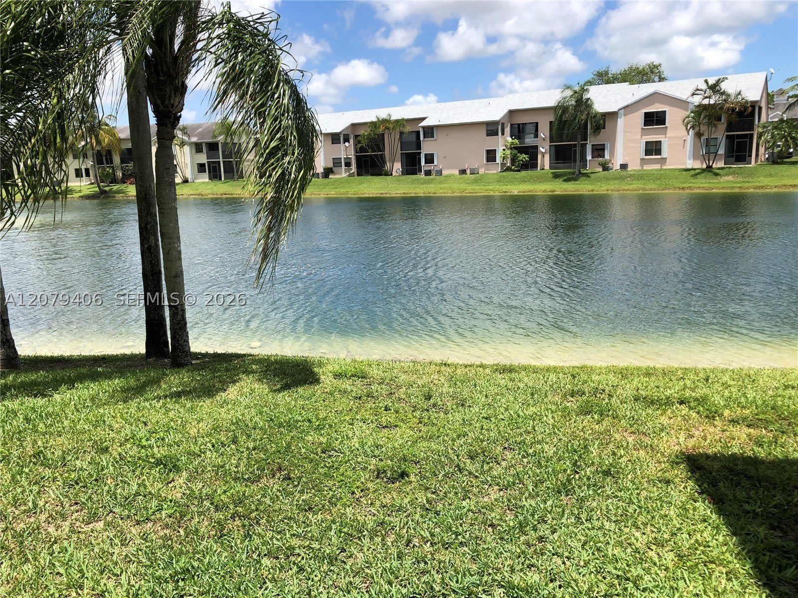 1071 Adams Ave – photo 1