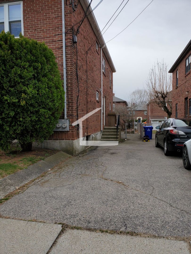 Nice 1 bed in Oak Square – photo 3