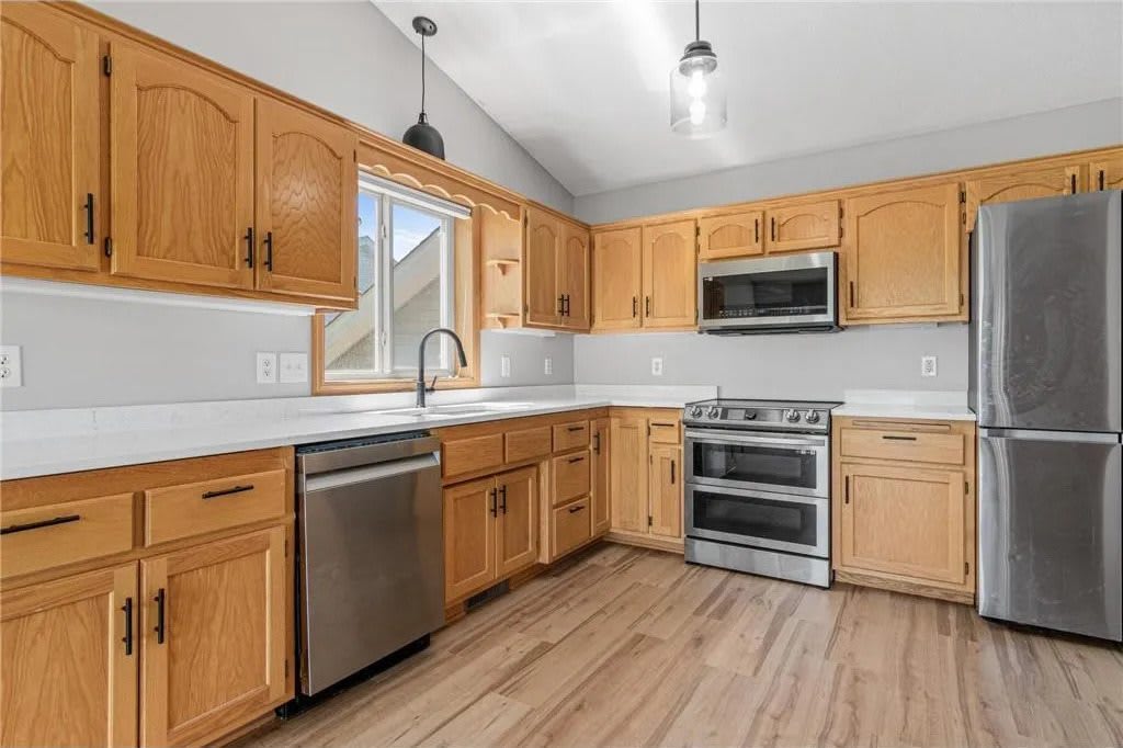 8691 Edison St Ne – photo 2