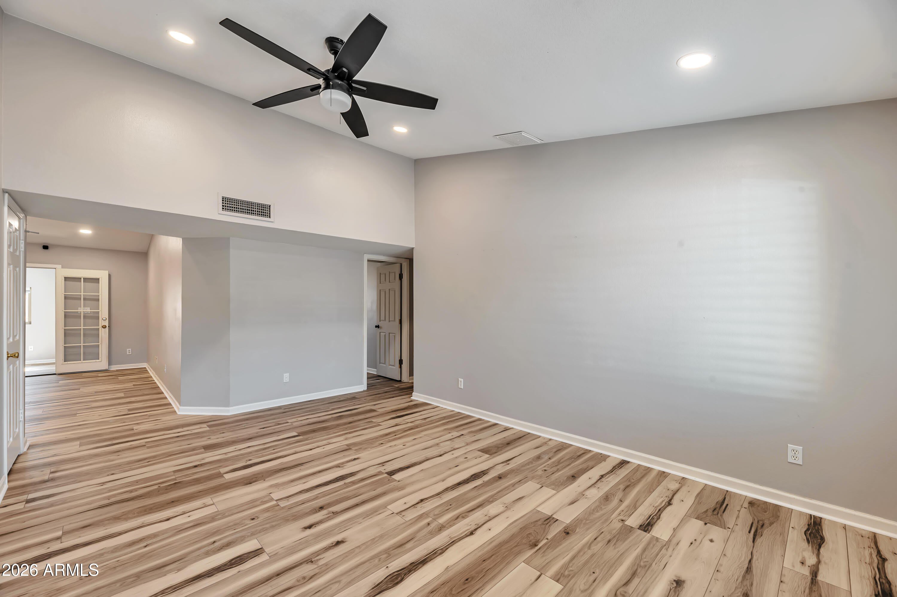 6502 E GRANDVIEW Drive – photo 2