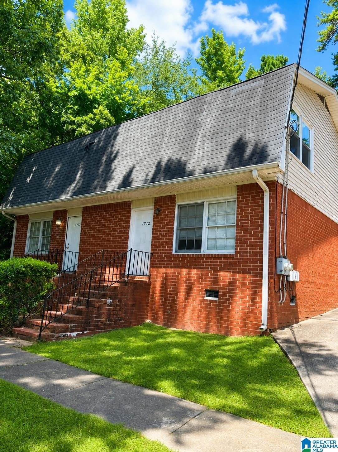 1902 LYLE DRIVE – photo 1