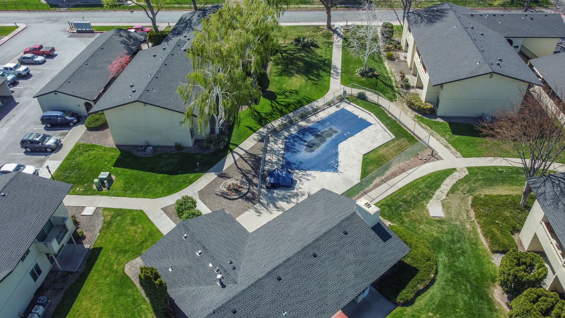 Pepper Tree Village Apartments – photo 5