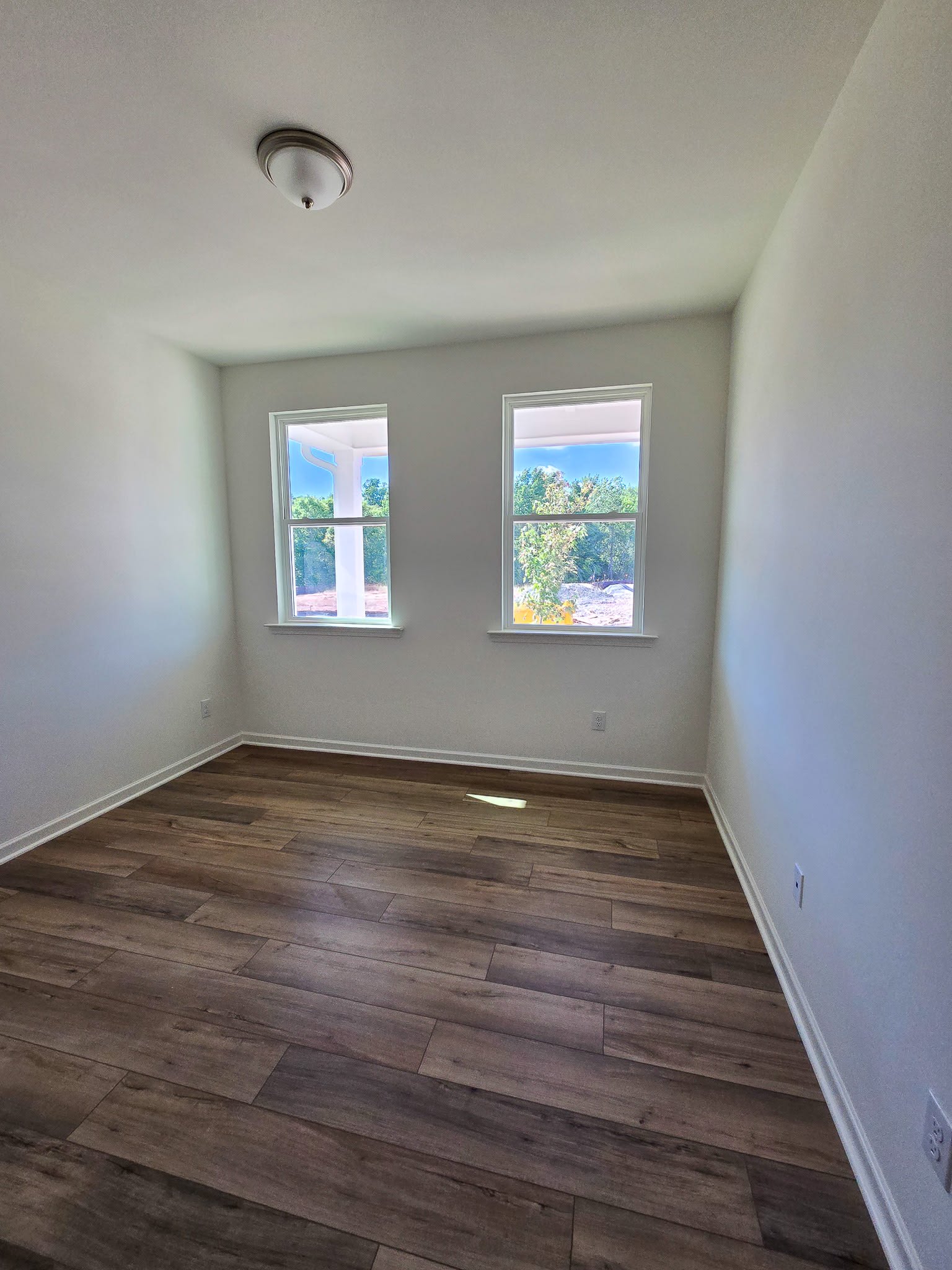 1544 Underbrush Dr – photo 4