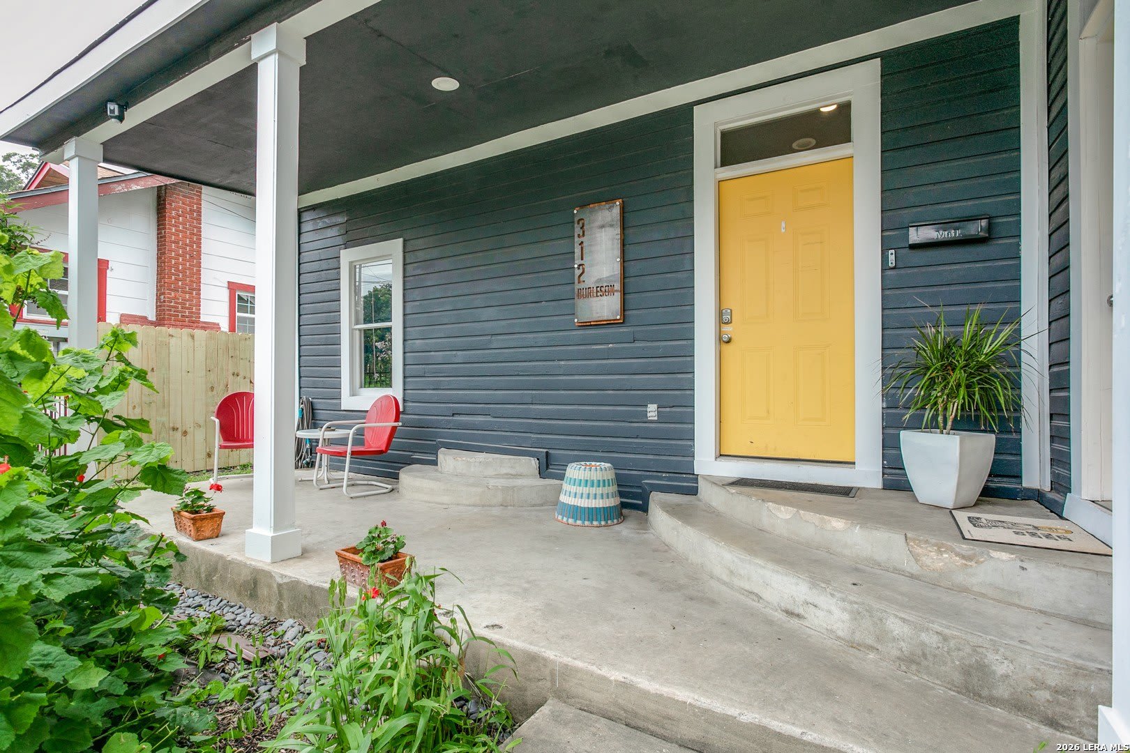 312 Burleson – photo 4