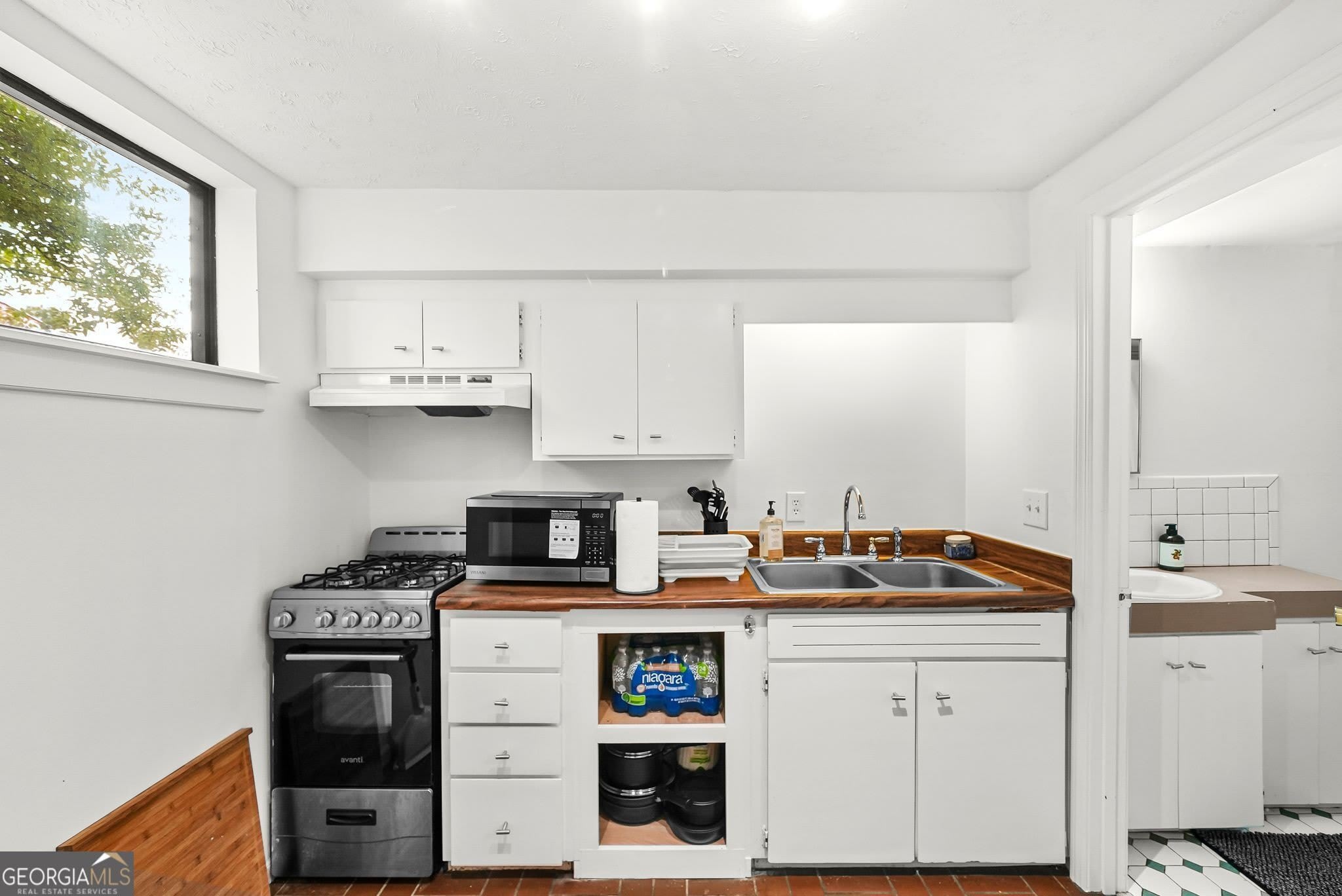 3635 Cantrell Road – photo 4