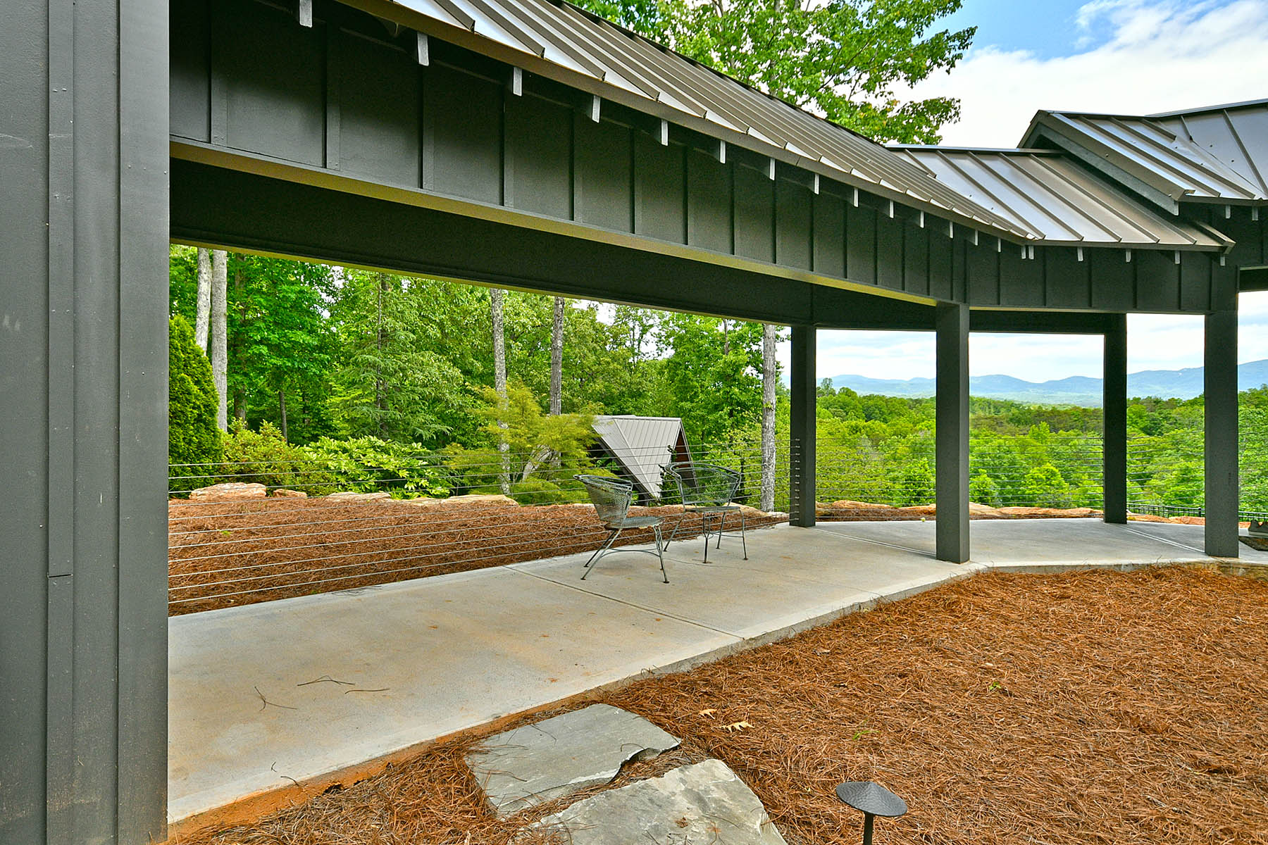 101 North Henderson Road – photo 2