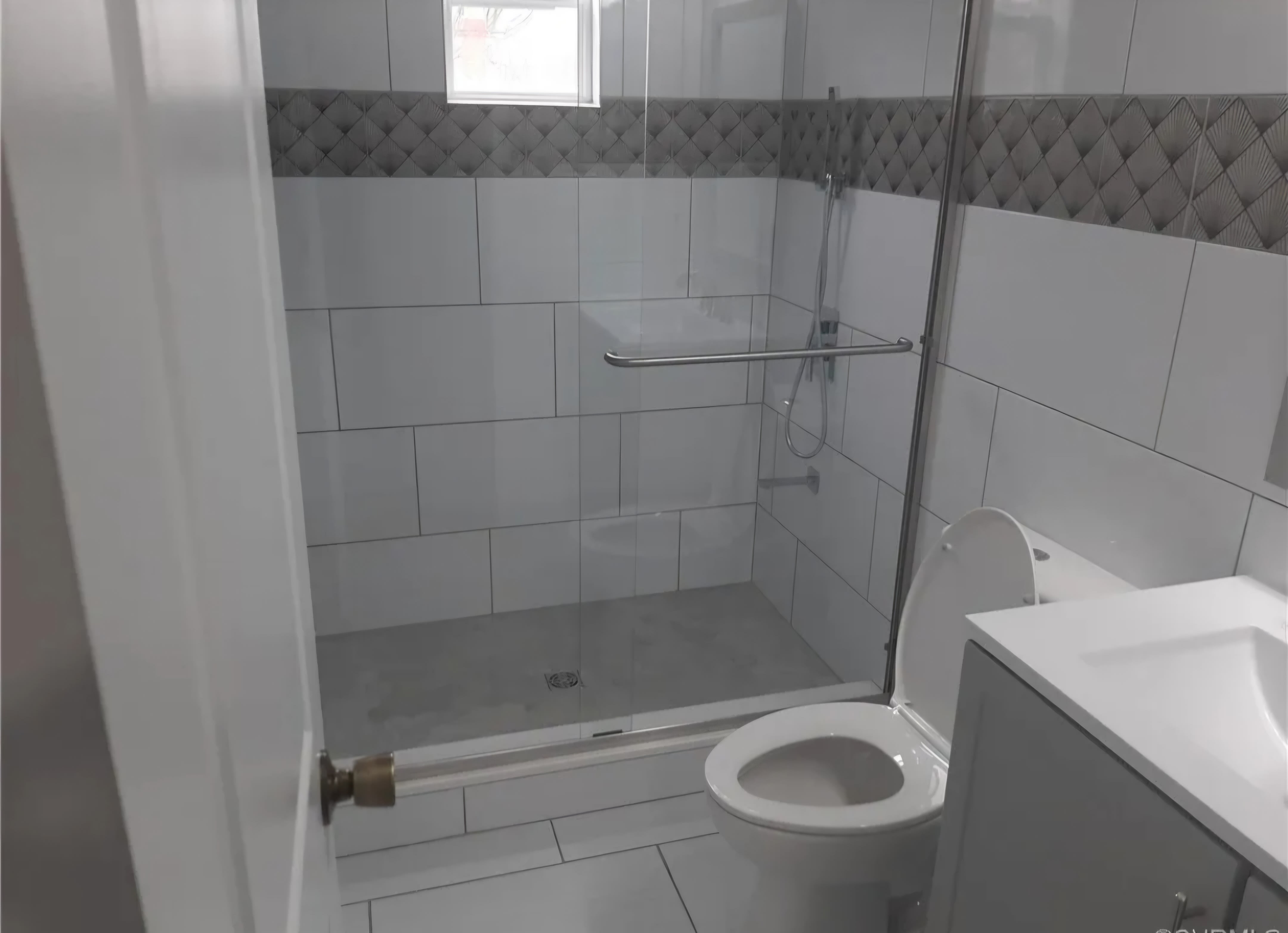 1351 Minefee Street – photo 3
