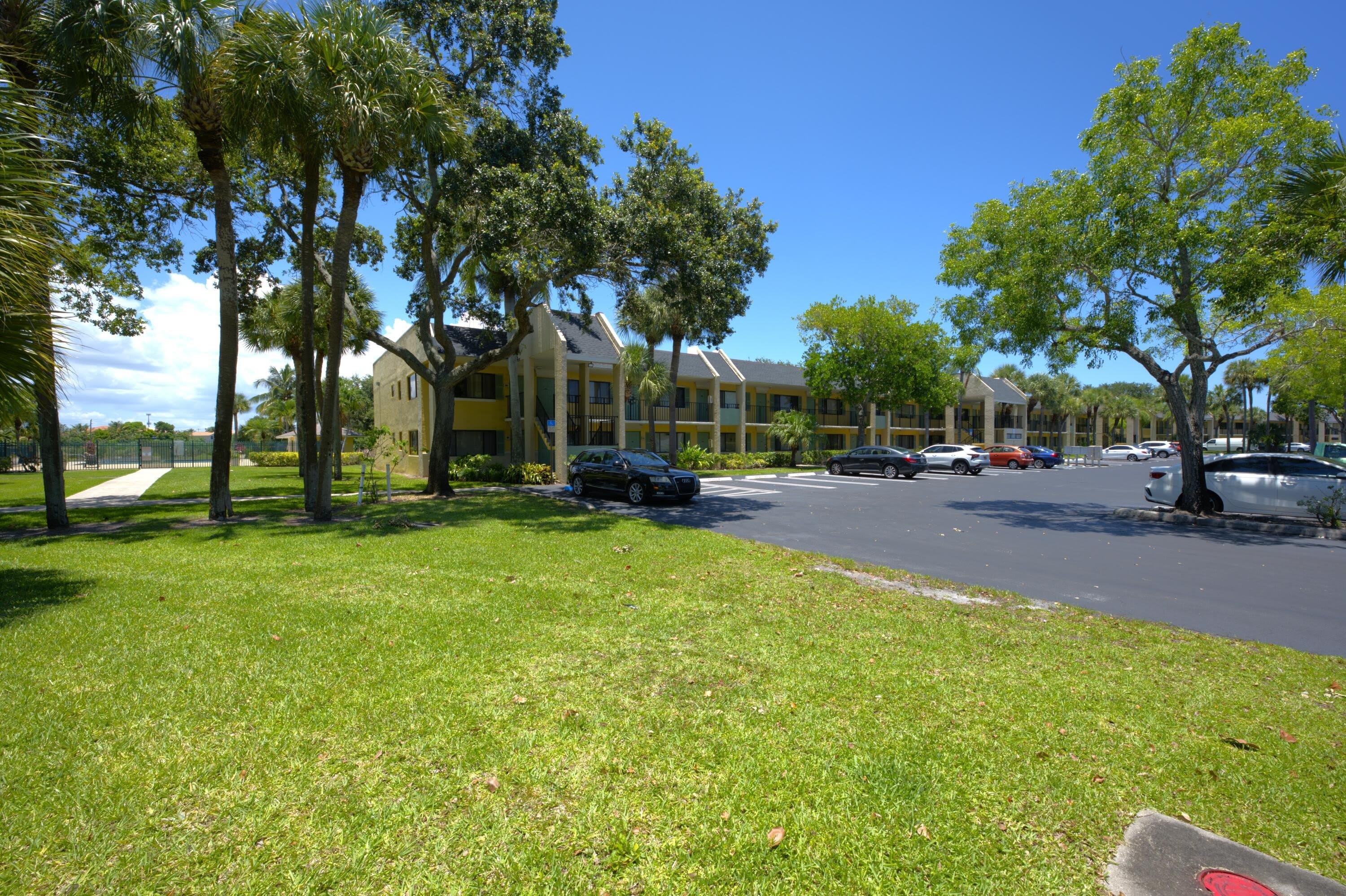 1523 Meadows Circle W – photo 1