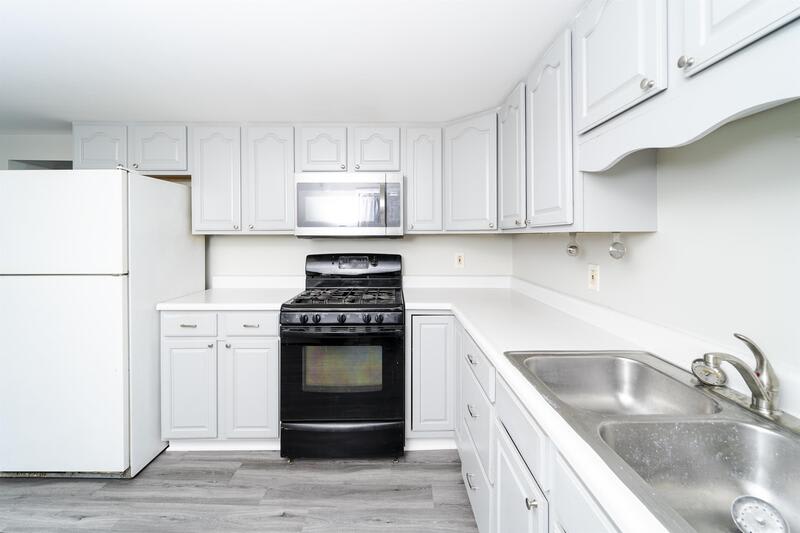 2316 4Th Avenue – photo 2
