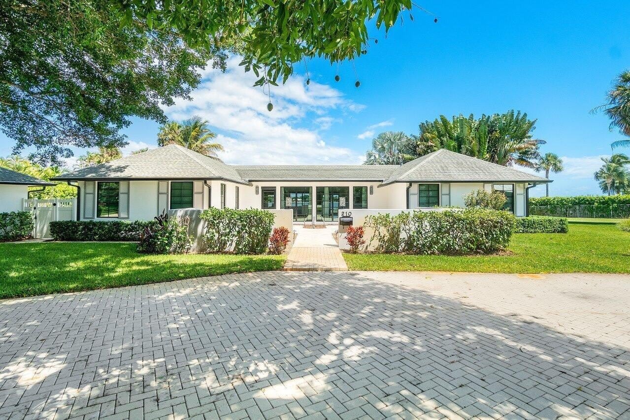 210 S Lake Drive – photo 5