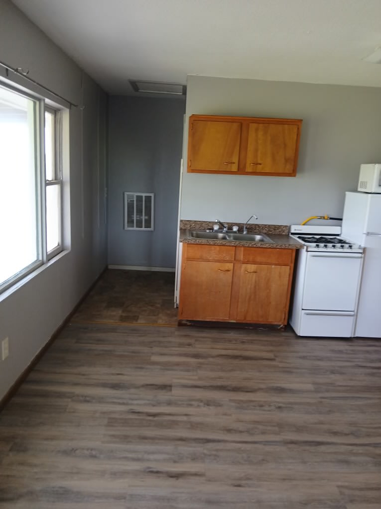 758 W G Road Cabin – photo 5