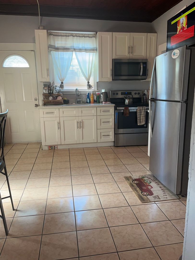 2 Bed / 1 Bath First-Floor Rental – Available ASAP – photo 3