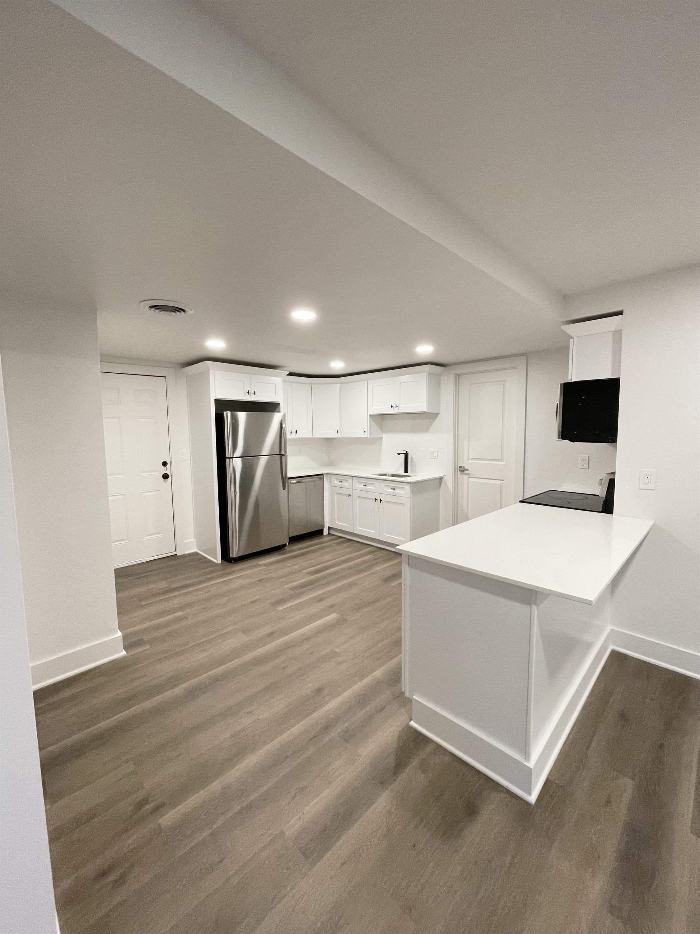 90 West Meyers Avenue – photo 3