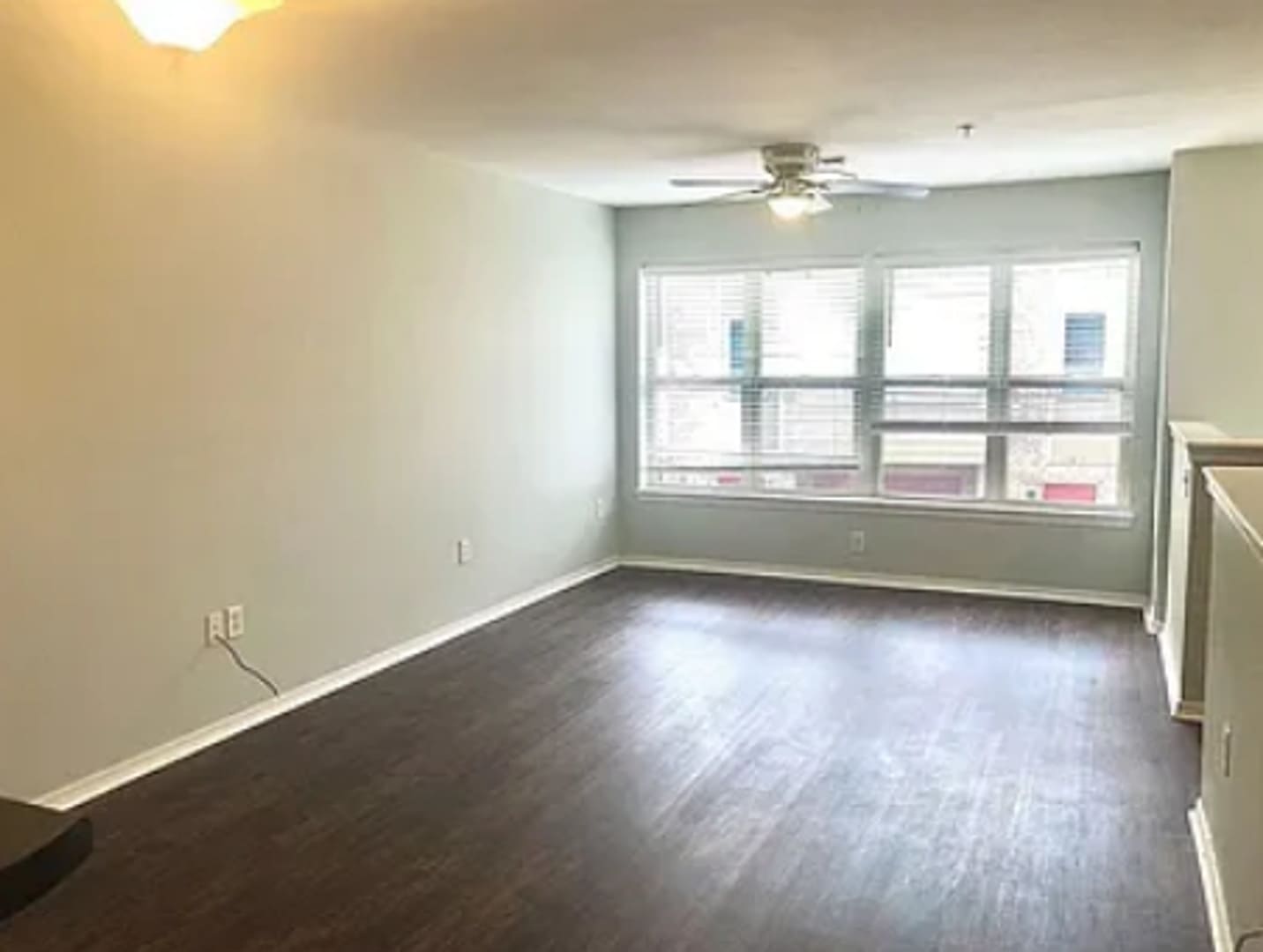 2 Bed 2 5 Bath Townhouse Off Razorback Greenway – photo 3