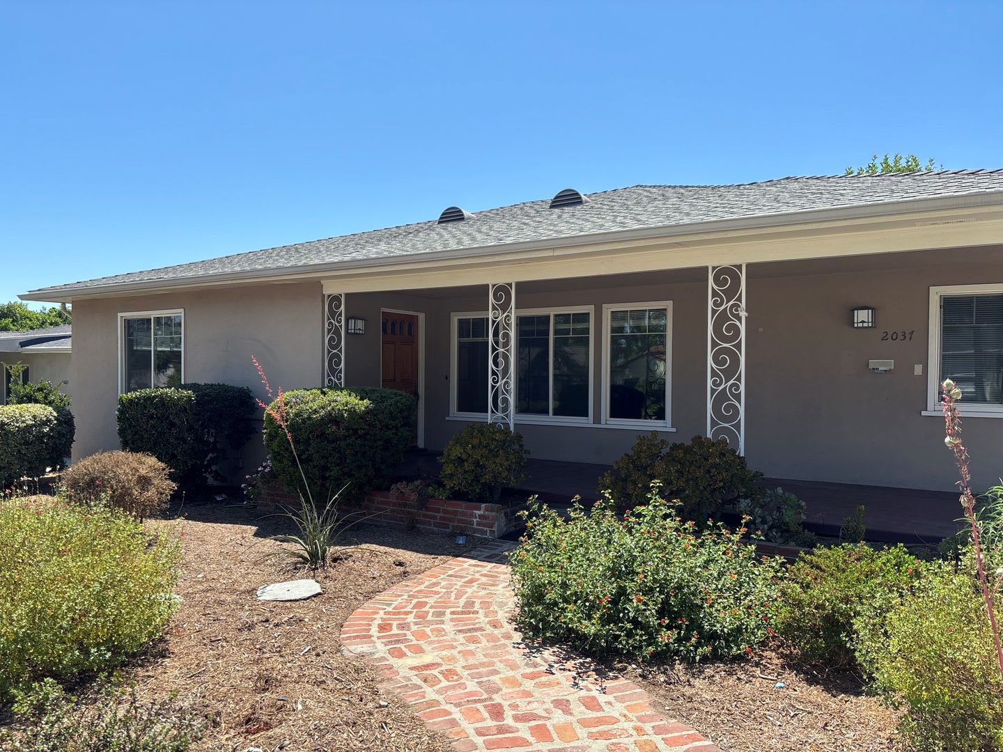 Large Altadena Foothills Home For Rent 4 Bedrooms 4 Bathrooms Washer Dryer And Central Ac Large Yard – photo 1