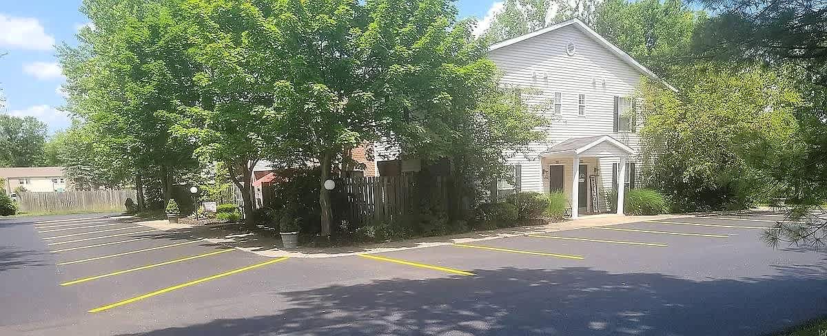 406 Waterside Ave – photo 2